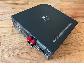 NAD D7050 Direct Digital Streaming Amplifier W. WiFi, Bluetooth And Apple AirPlay  Mint