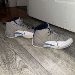 Air Jordan 12 Retro Grey University Blue 