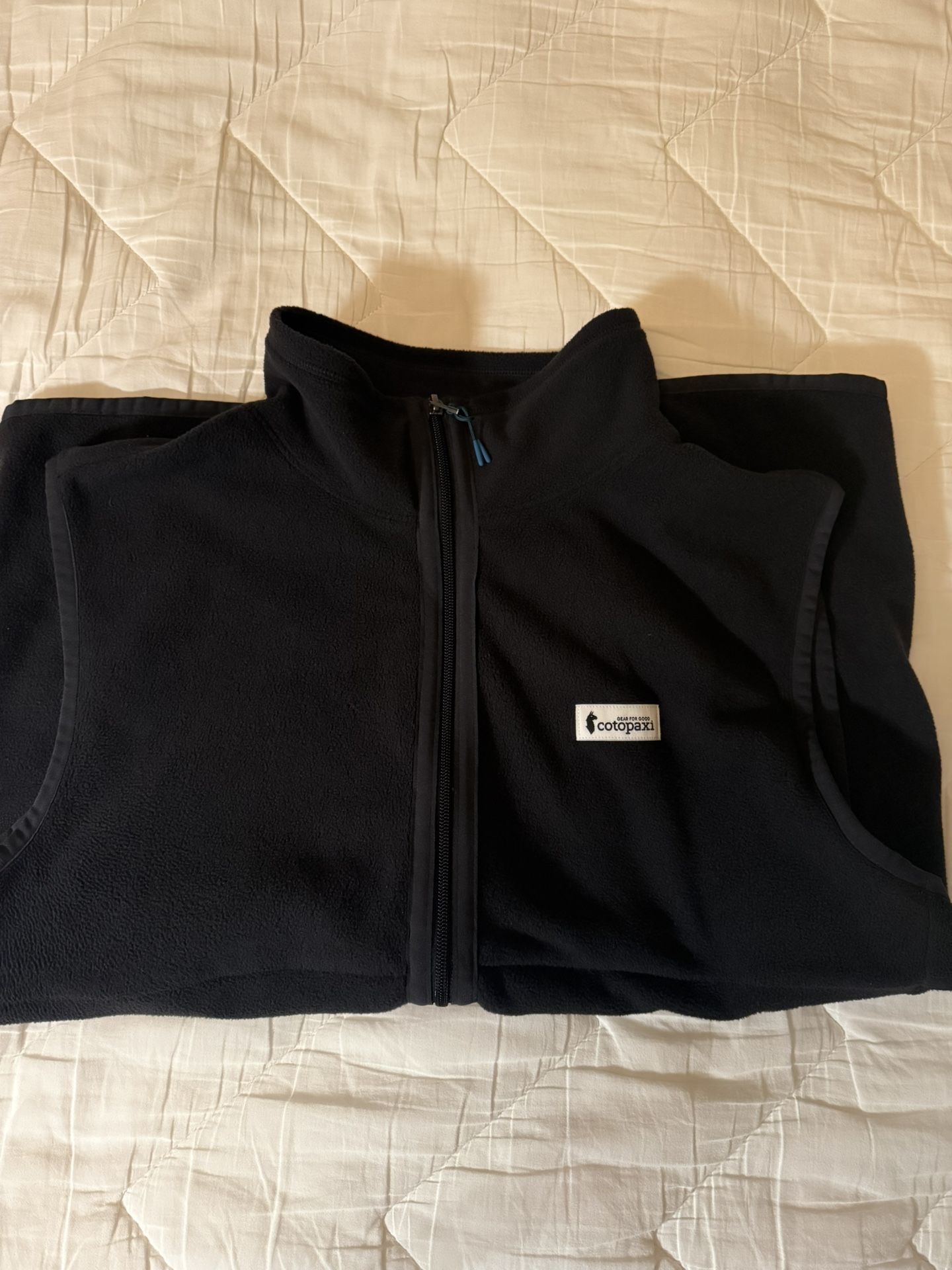 Cotopaxi Men’s Large Black Vest New 