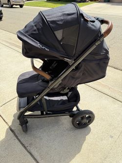 Nuna stroller black