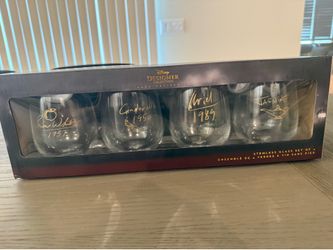 Brand new never opened Designer glass set (Snow White, Cinderella, Ariel, jasmine)