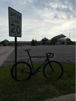 Aventon frameset