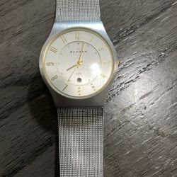 Skagen 233XLSGS Slimline men's watch.