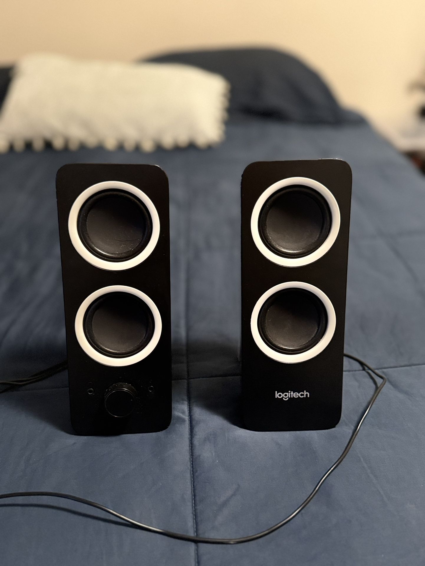 Speakers logitech