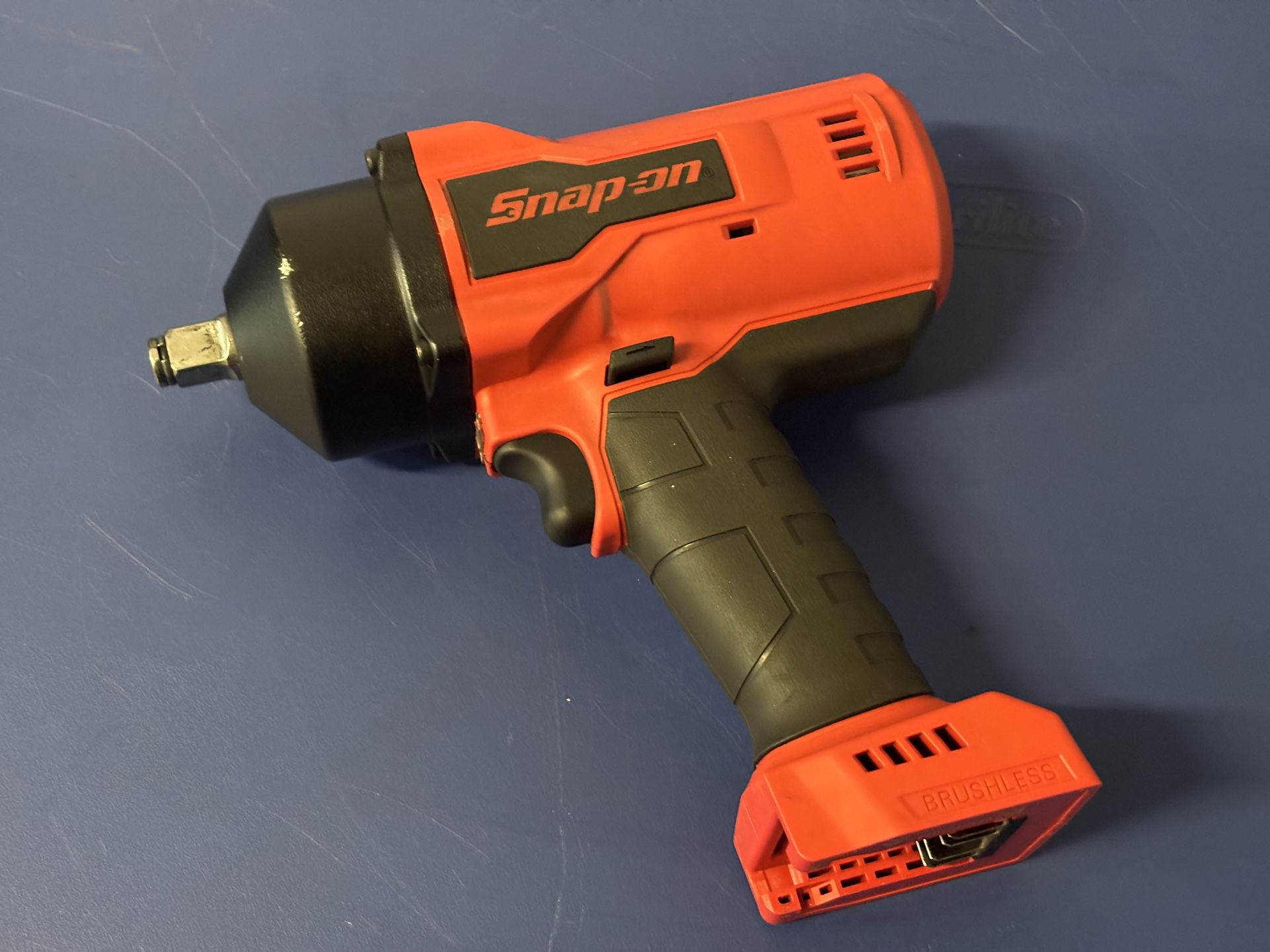 Snap-on Tools 18 V 1/2" Drive MonsterLithium Cordless Impact Wrench (Tool Only) (Red) New