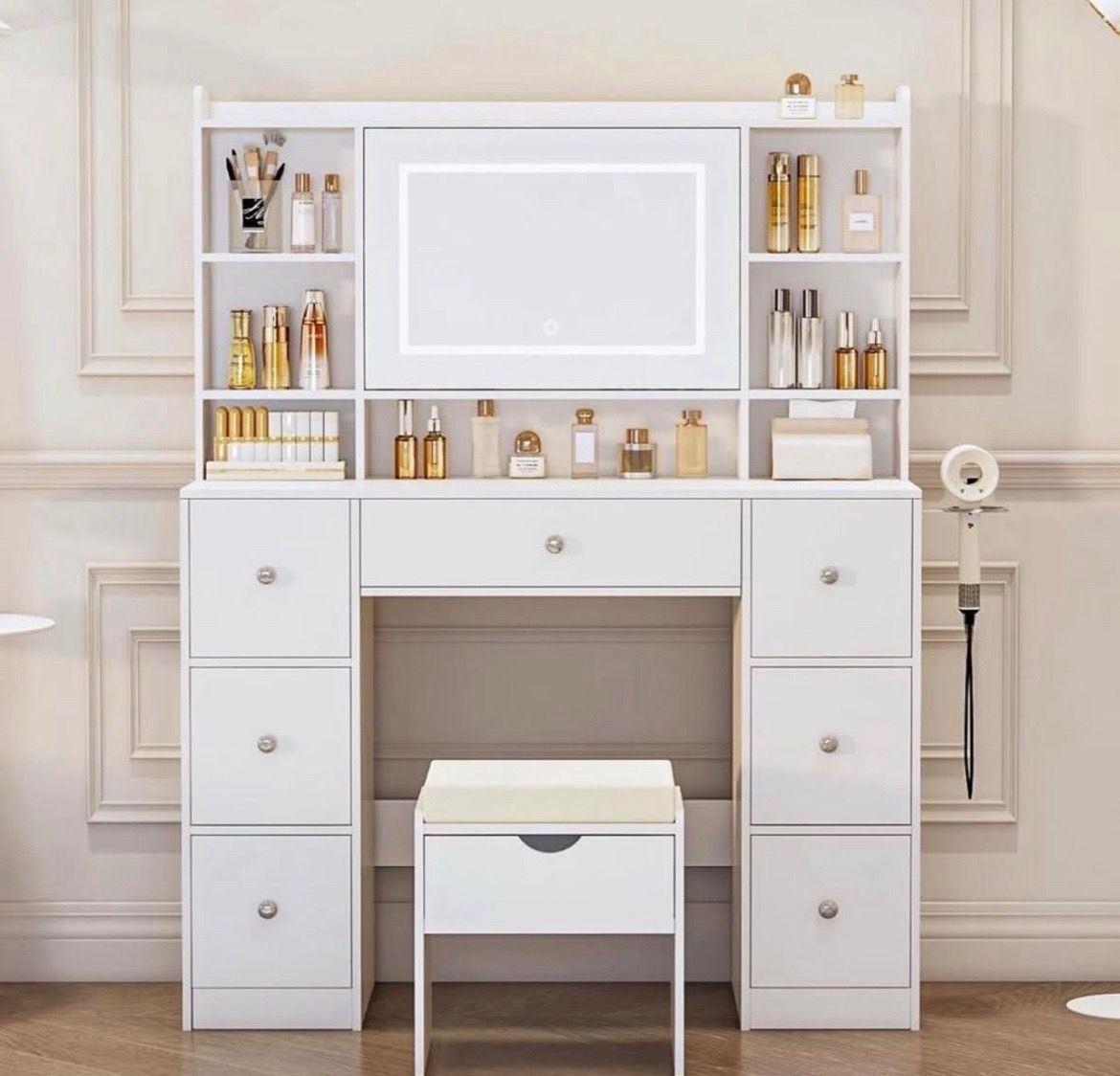 New Makeup Vanity