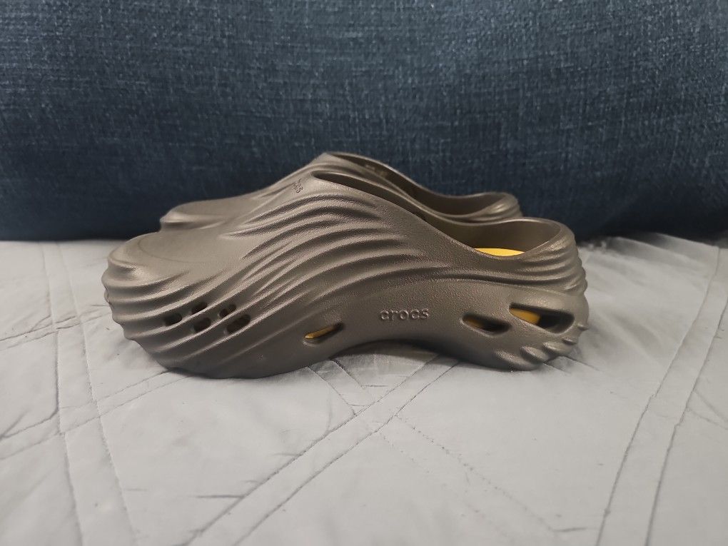 Crocs Echo Wave 50$