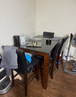 Dining room table