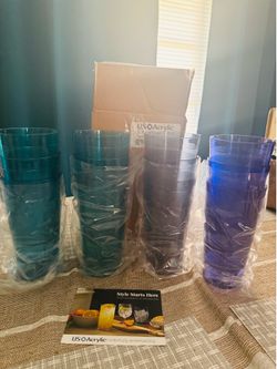 Acrylic 32oz Cups! 12 pack! Brand new! See all pics!