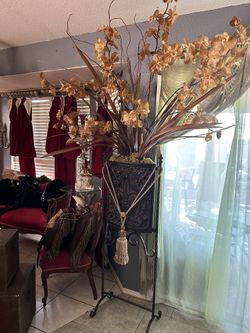 Big Vase And Flowers 