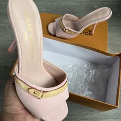 Lv Heels 