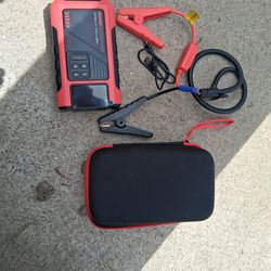 Battery jumper with compressor brand new never been used