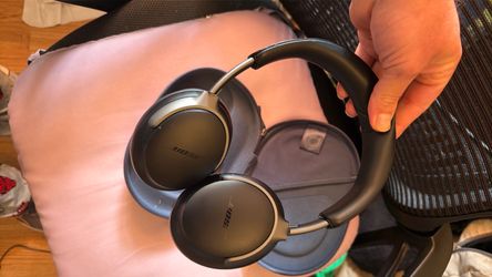 Brand New Bost Ultra Quiet Comfort Headphones