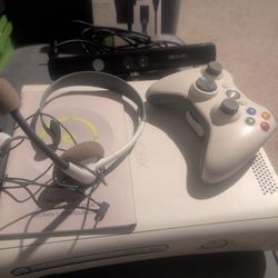 XBOX 360, Kinect, Game Headphone/Microphone, Controller, 7 Games bundle 
