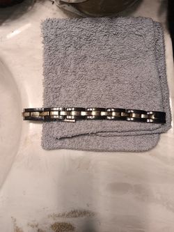 Black And Gold With Locking Latch