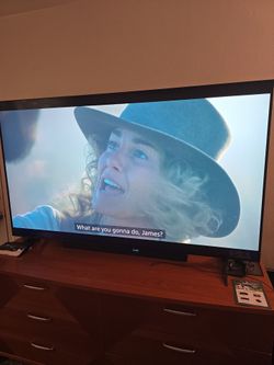 75in LG TV with 5.2.1 Wireless Surround Sound Bar