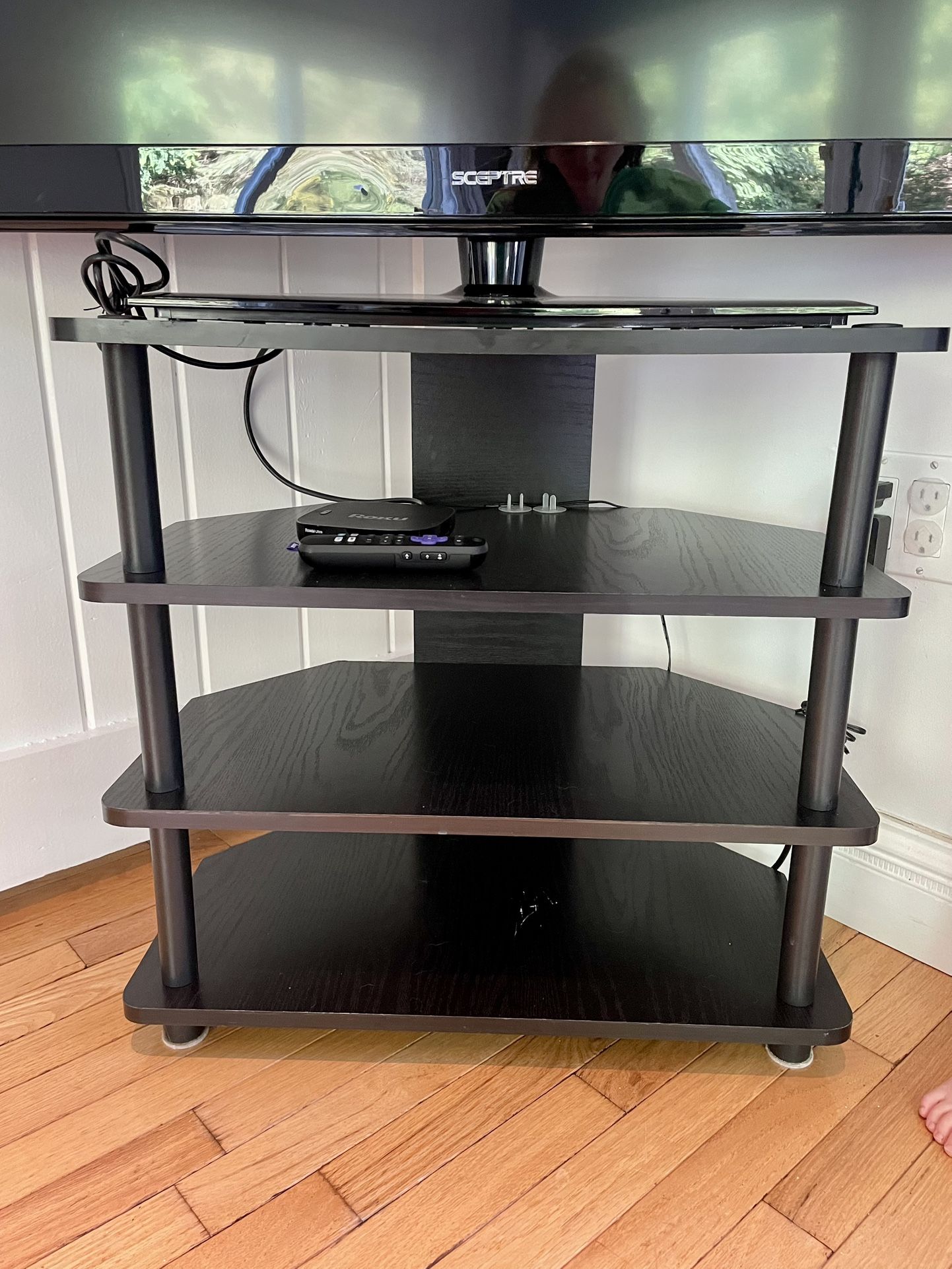 Corner TV Stand