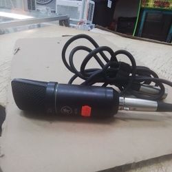 Mackie EM-91C EleMent Series Large-Diaphragm Condenser Microphone