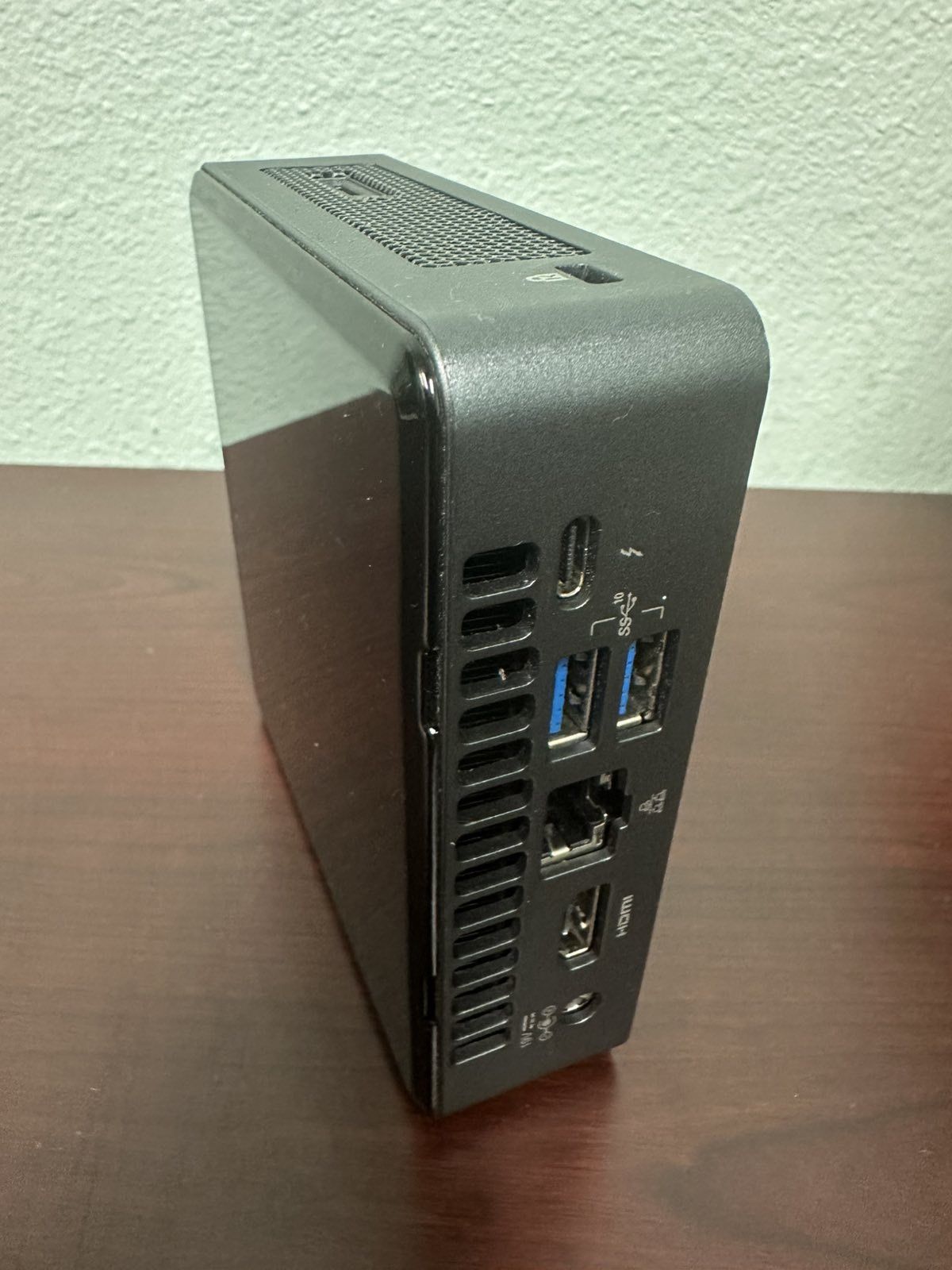 Intel Nuc 8 Mini PC - Windows 11