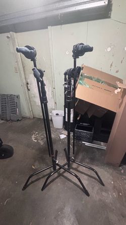 2 Modern C stands with grip heads and knuckles
