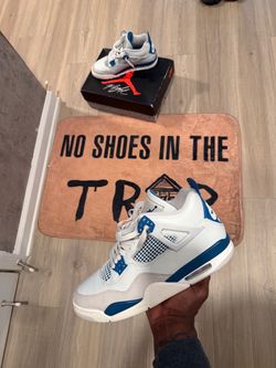 Jordan 4 Military Blue (2024)