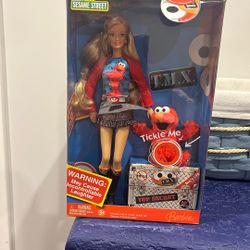 2006 Barbie Loves T.M.X. Elmo Doll