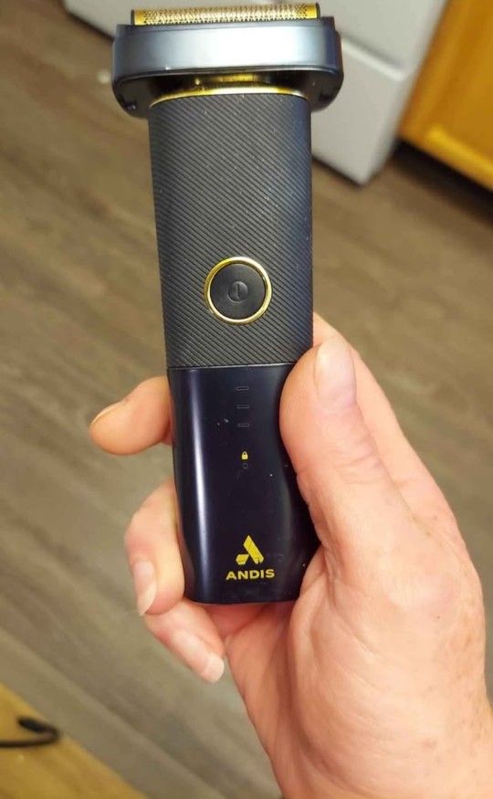 ANDIS  re SURGE SHAVER