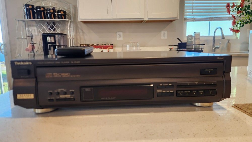 Technics SL-PD807 5-disc CD Changer