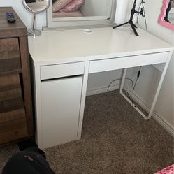 White Vanity Desk