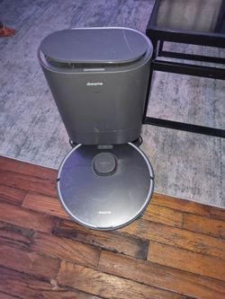 Dreame Robot Vacuum with Auto-Empty Base