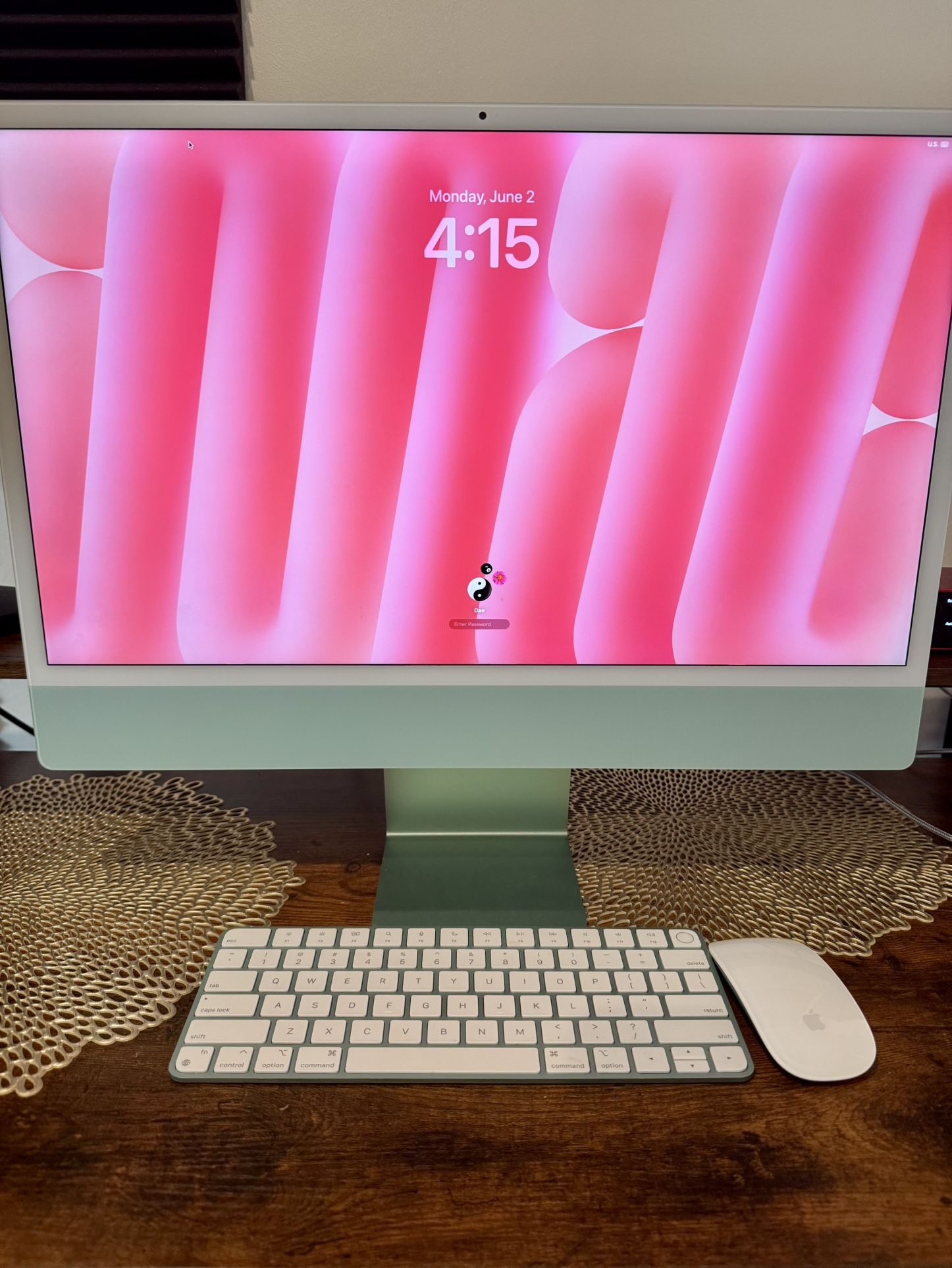 Apple iMac 24-inch (M1, 2021) - 8GB RAM:All-in-One Desktop
