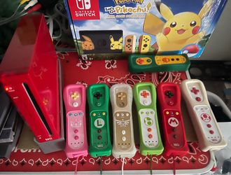 Nintendo Wii Complete all 7 Koopa Mushroom Yoshi Peach Zelda Luigi Mario controllers