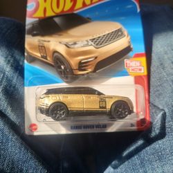 Hot Wheels  RANGE ROVER VELAR 