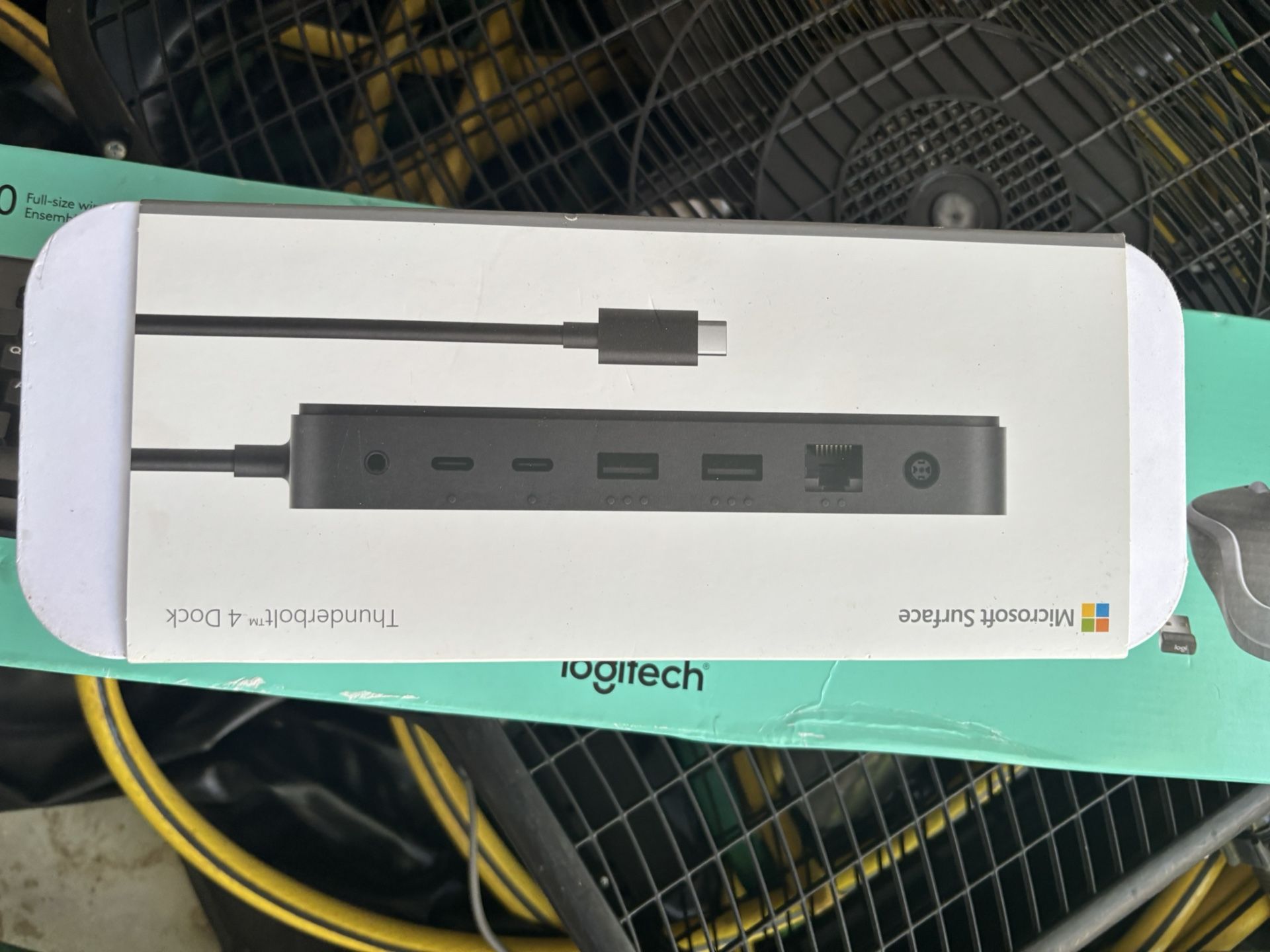 Docking Station (Microsoft Surface)