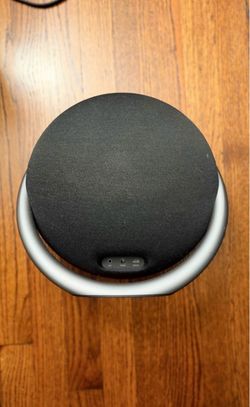 Harman Kardon Onyx Studio 8