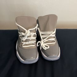 Air Jordan Cool Gray 11s size 7