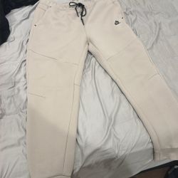 Nike Tech Pants 