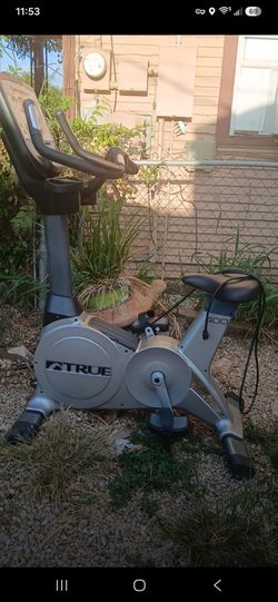 TRUE CS400 exercise bike