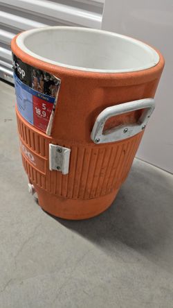 Igloo Water Cooler