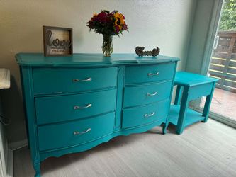 Wood dresser