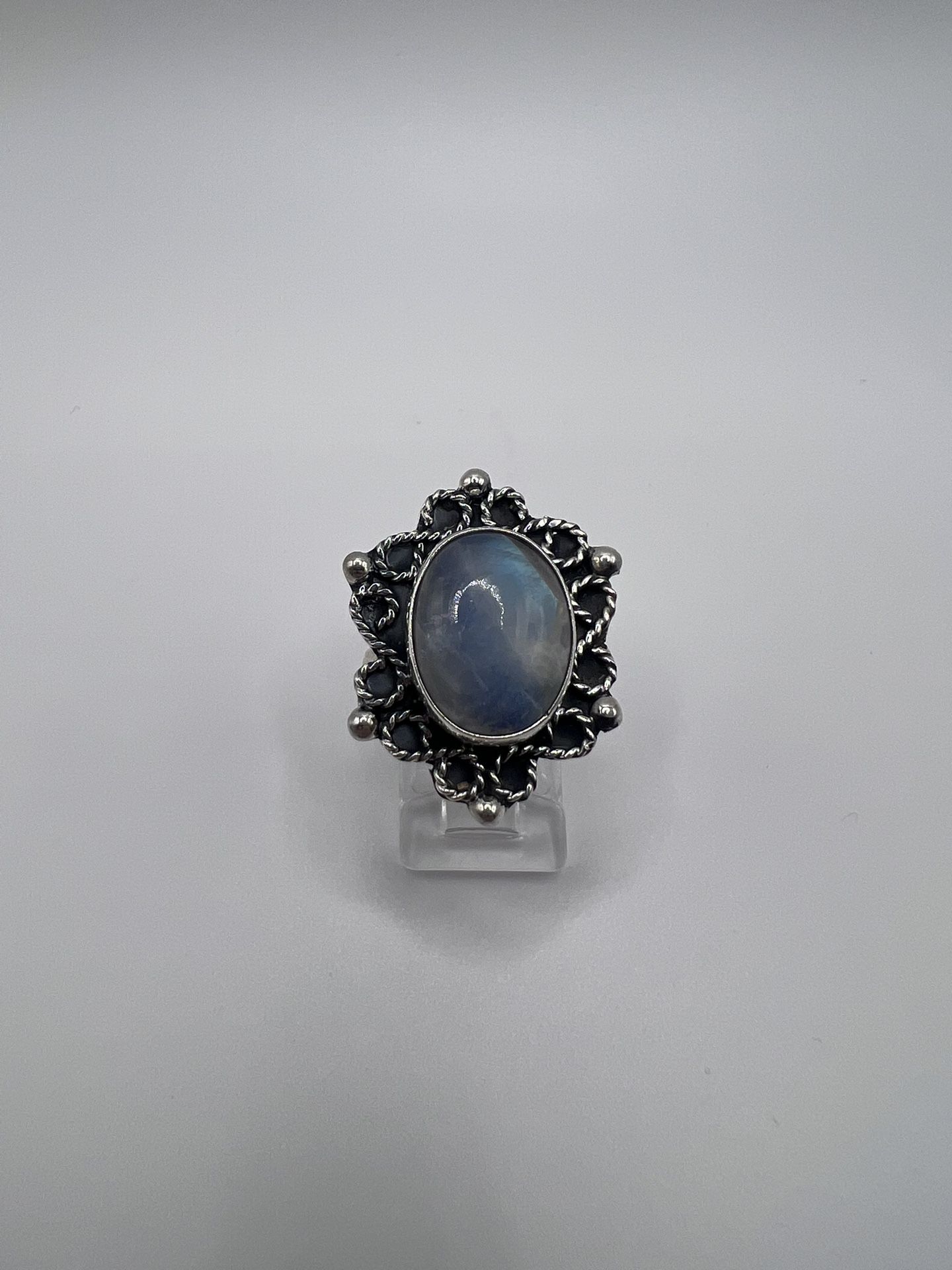 Silver moonstone ring 