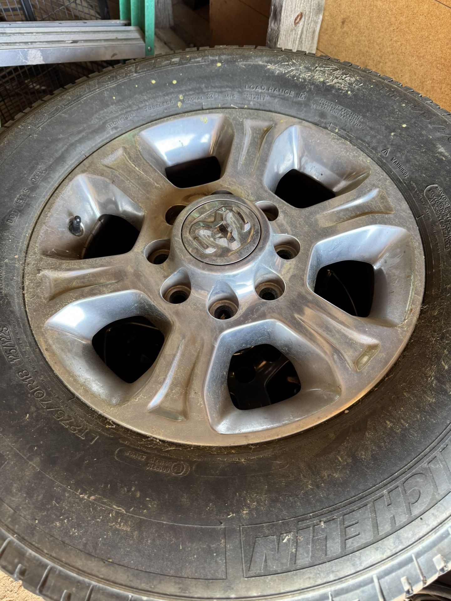 Dodge 2500 Stocks