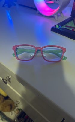 Pink And Blue Glasses Really Good Clases