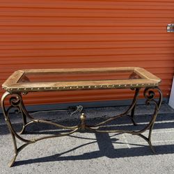 CONSOLE / ENTRANCE TABLE/ GLASS TOP/ IN GREAT CONDITION/ DELIVERY NEGOTIABLE 