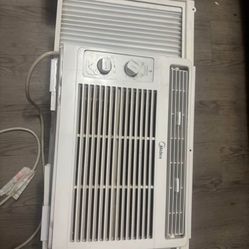 NEW ROOM AIR CONDITIONER 