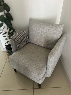 Accent chair