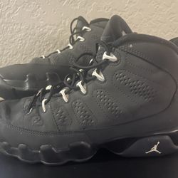 Air Jordan 9 Retro 