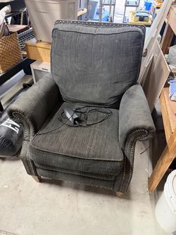 Comfortable recliner chair
