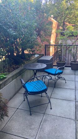 Metal patio furniture set