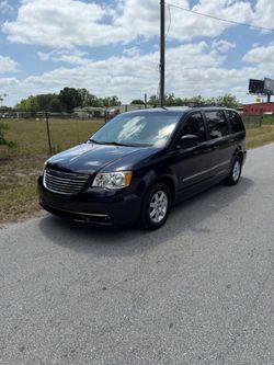 2012 Chrysler Town & Country